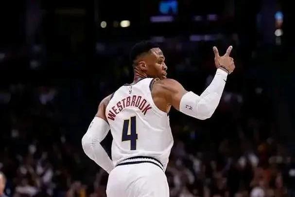 NBA季前赛：拉塞尔威斯布鲁克再度当选MVP的简单介绍